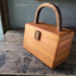 通販 木のバッグ Mサイズ ウォールナット（濃茶系） | ZUKOUSHITU®︎ 9.1
