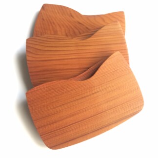 バネ内蔵逆さで落ちない 木製名刺ケース 米杉