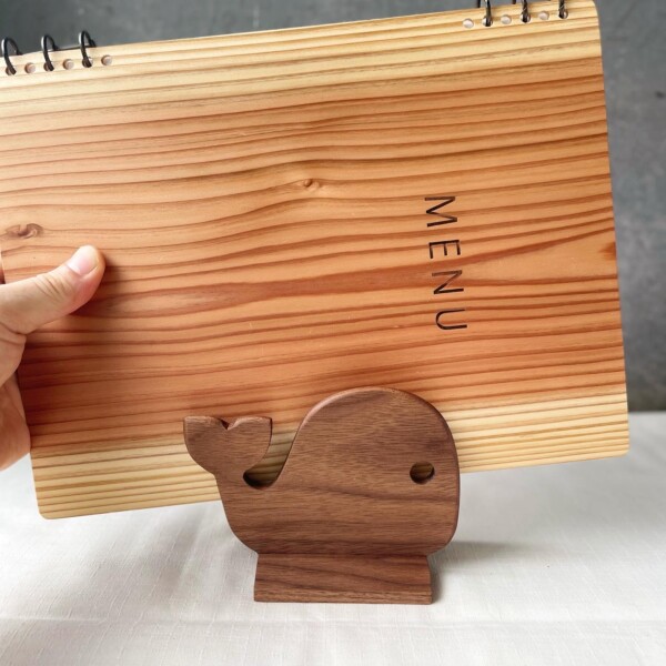 メニュースタンドクジラ