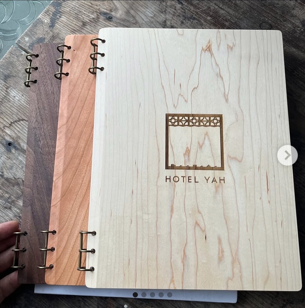 木のメニュー3樹種HOTEL YAHさま